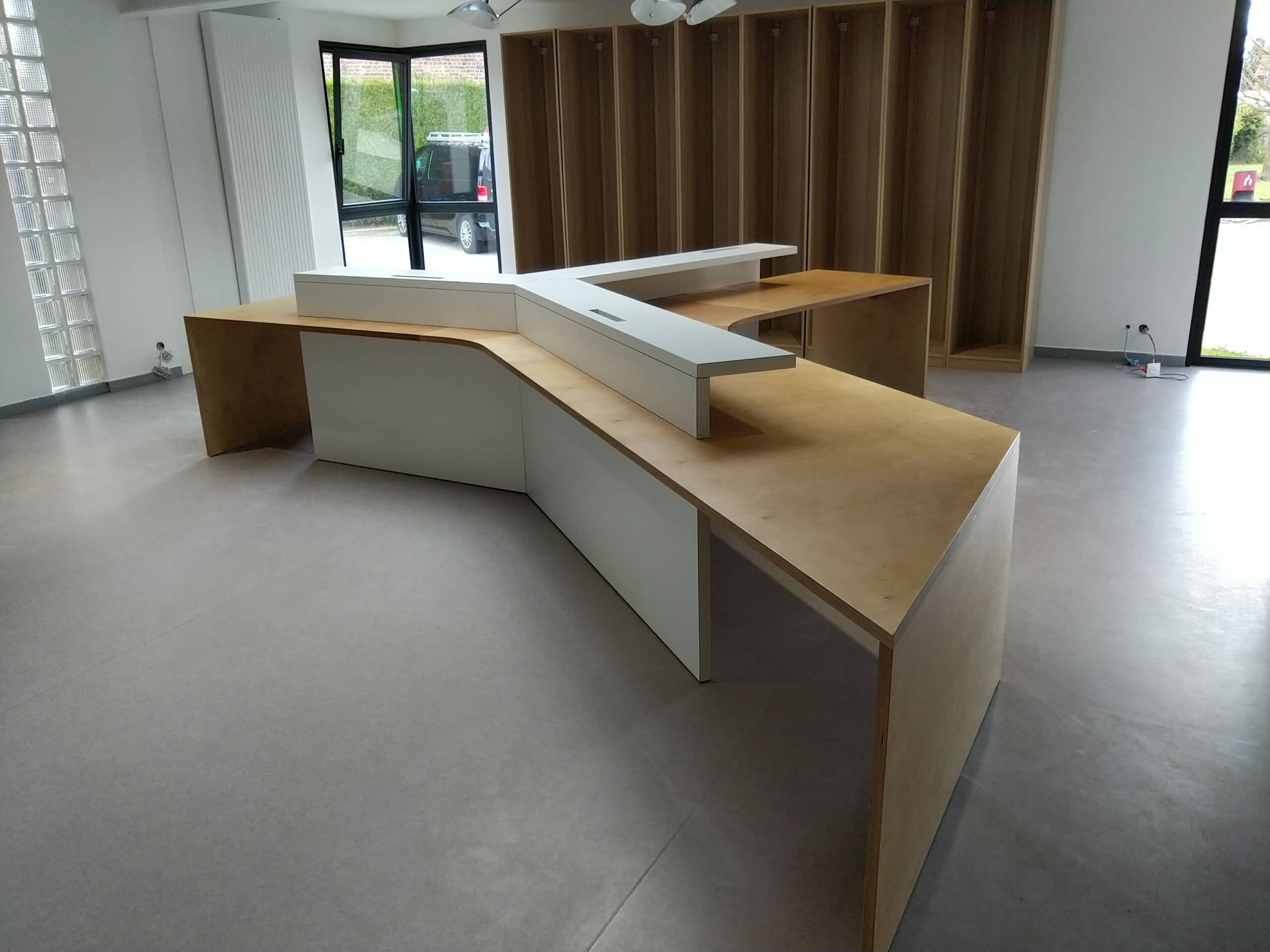 bureau pour 3 personnes