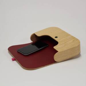 Minaudière en érable sycomore teinté noir et naturel, création artisanale signée L’Essence des Bois — design épuré, matériaux nobles et fabrication française.