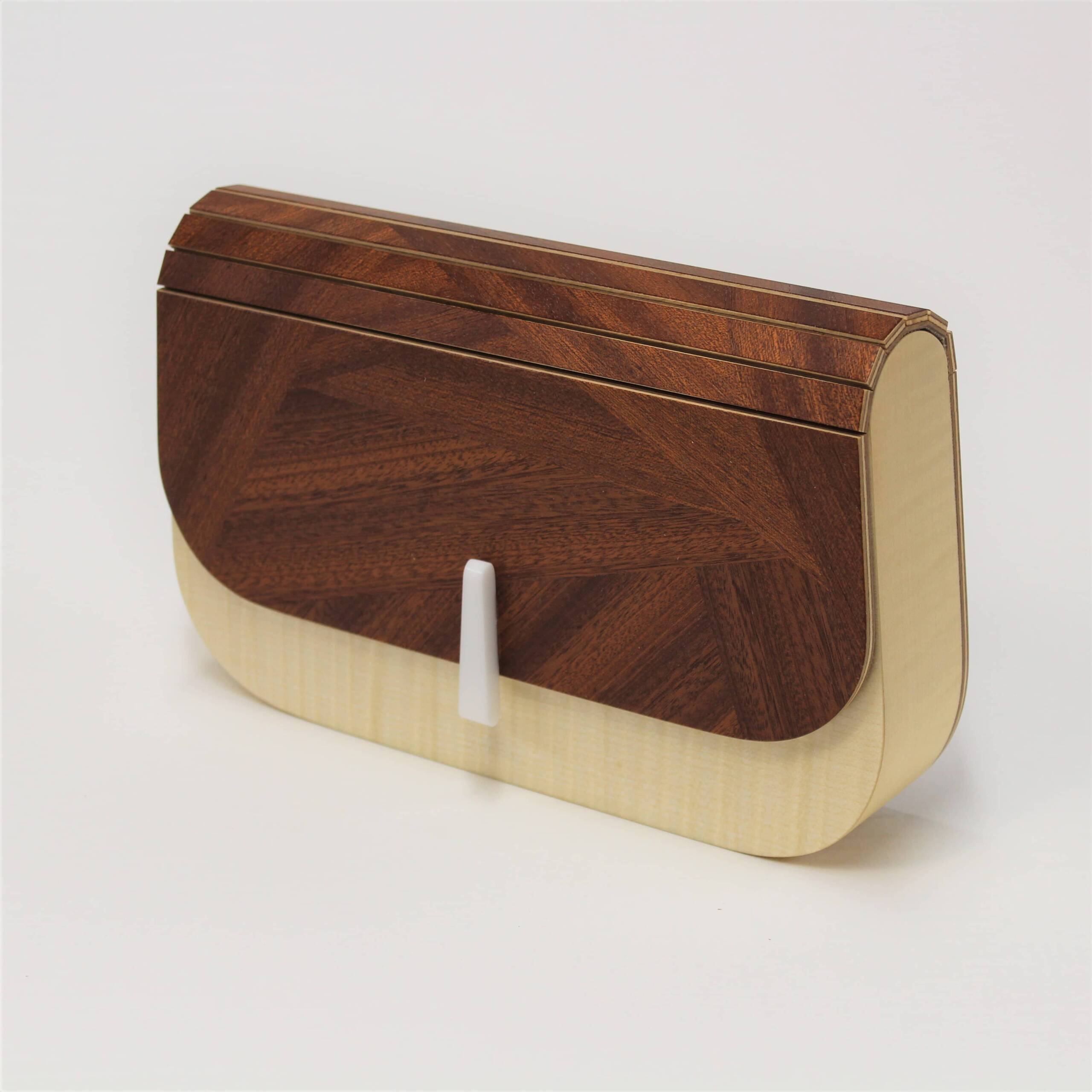 minaudière en acajou